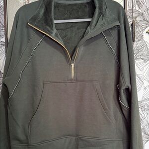 Women’s Half-Zip Fleece Pullover Sweater - Dark Green